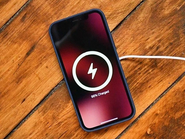 盘山苹果手机维修分享iPhone 12可以随便充电吗 